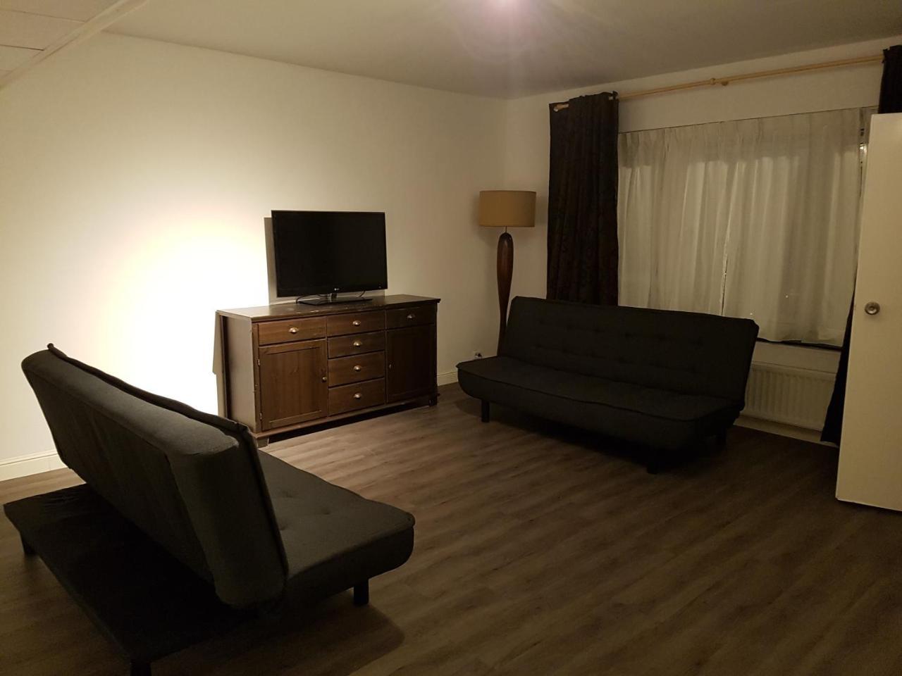 Hotel De Lis Lisse Esterno foto